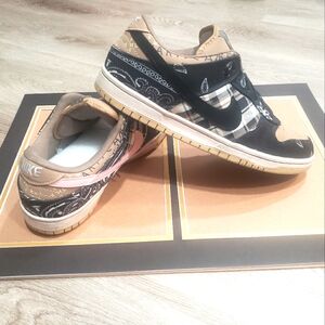 Nike SB Dunk Low Travis Scott
